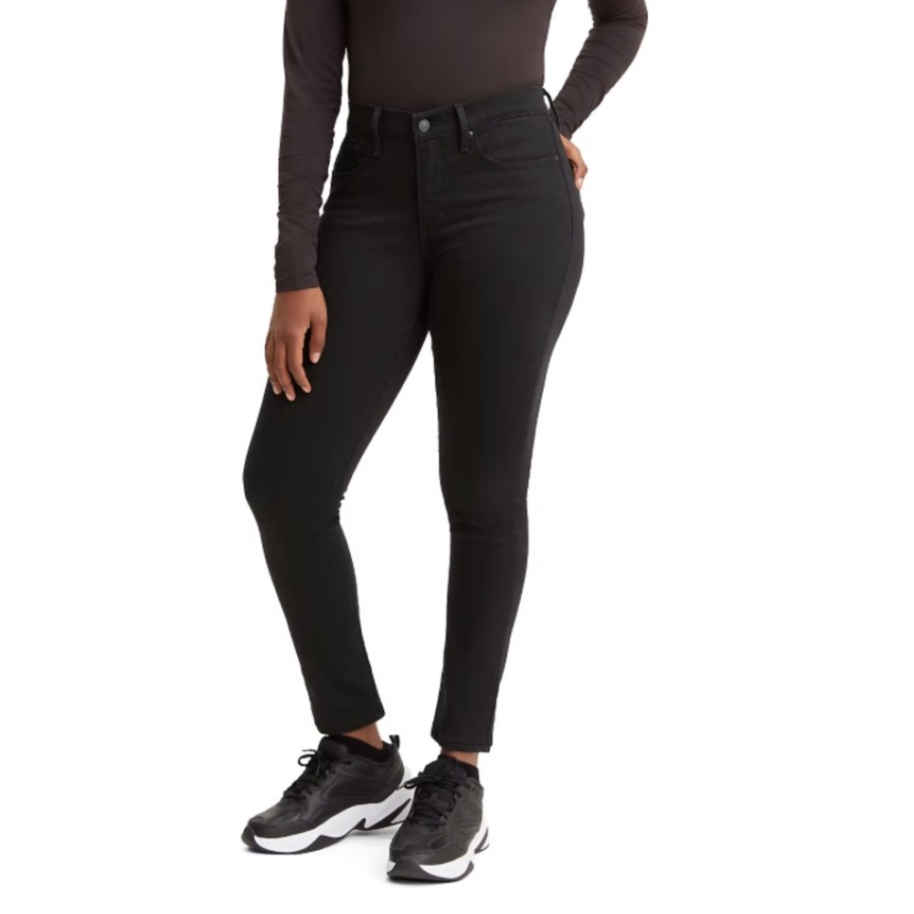 Levi’s 311 Shaping Skinny Jeans